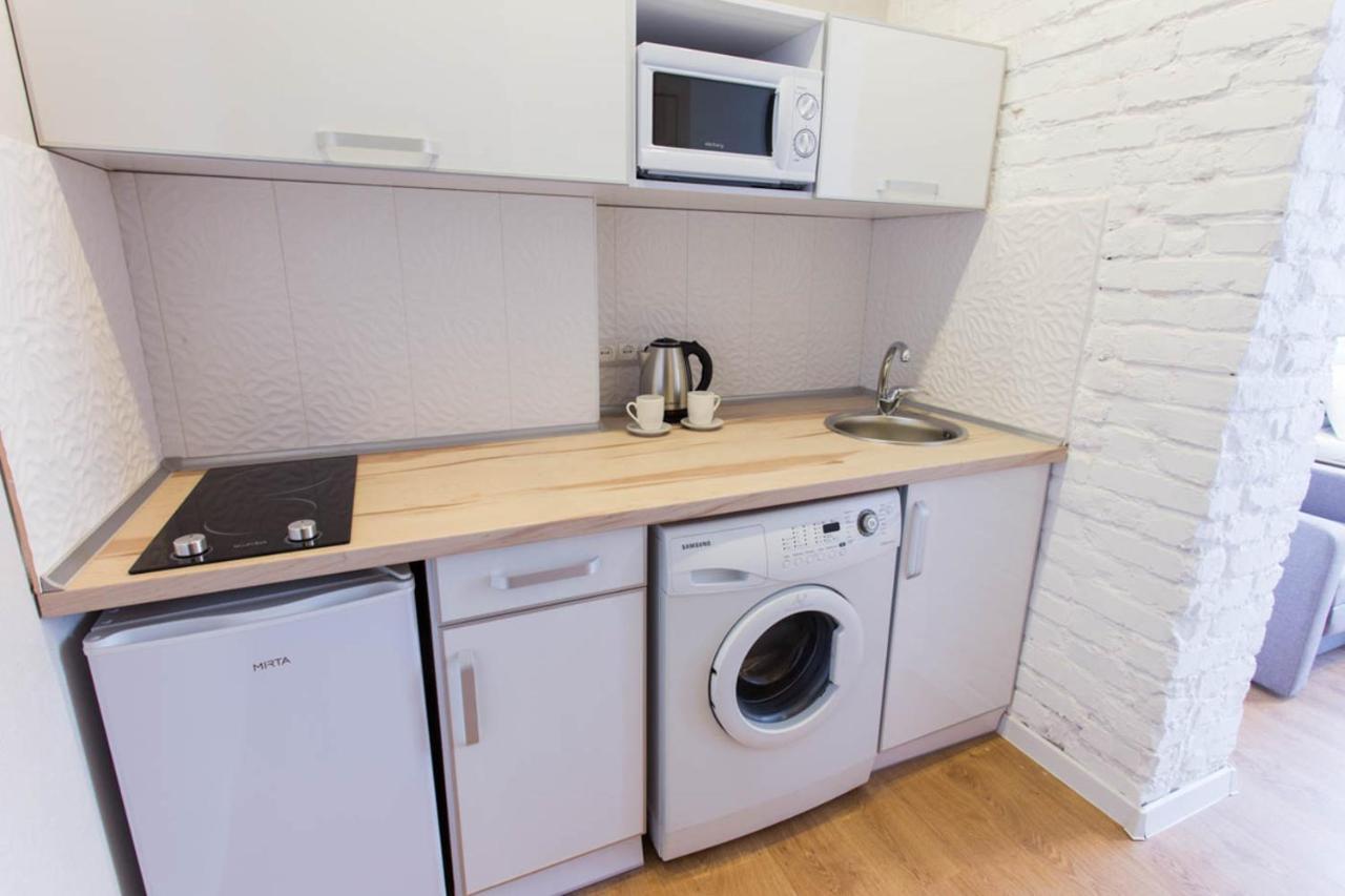 Modern Studio Beside Metro Yaroslava Mudroho, Universytet - Chernyshevska Str 95-7 Kharkiv Exterior photo